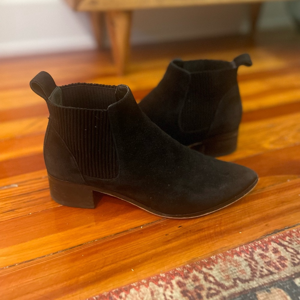 Dolce Vita black suede ankle boots. Size 7.